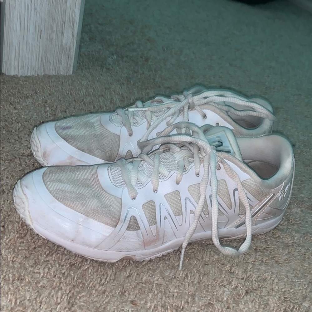VARSITY cheer shoes